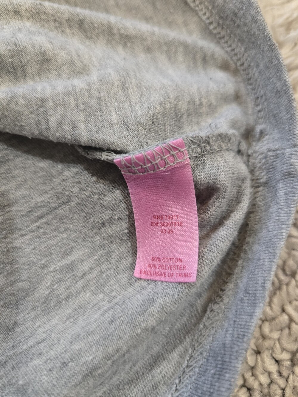 Vintage Y2K VS PINK Free Hugs T-Shirt Womens Size Small Flower Child Graphic Tee - Picture 10 of 11